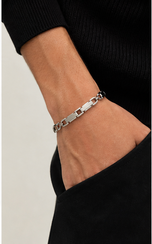 A link bracelet with the right amount of no.